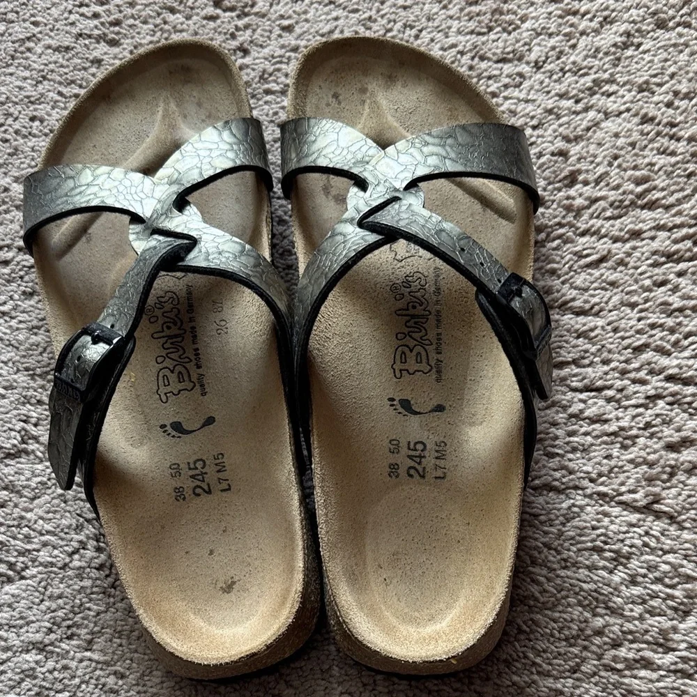 Birkenstock Birkis Metallic Bronze Crossover Straps. Snakeskin look. Size 38
